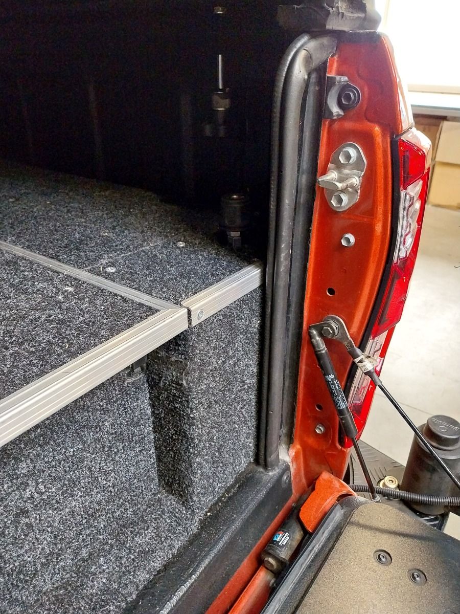 Bushtech - Staubschutzsystem für Heckklappe