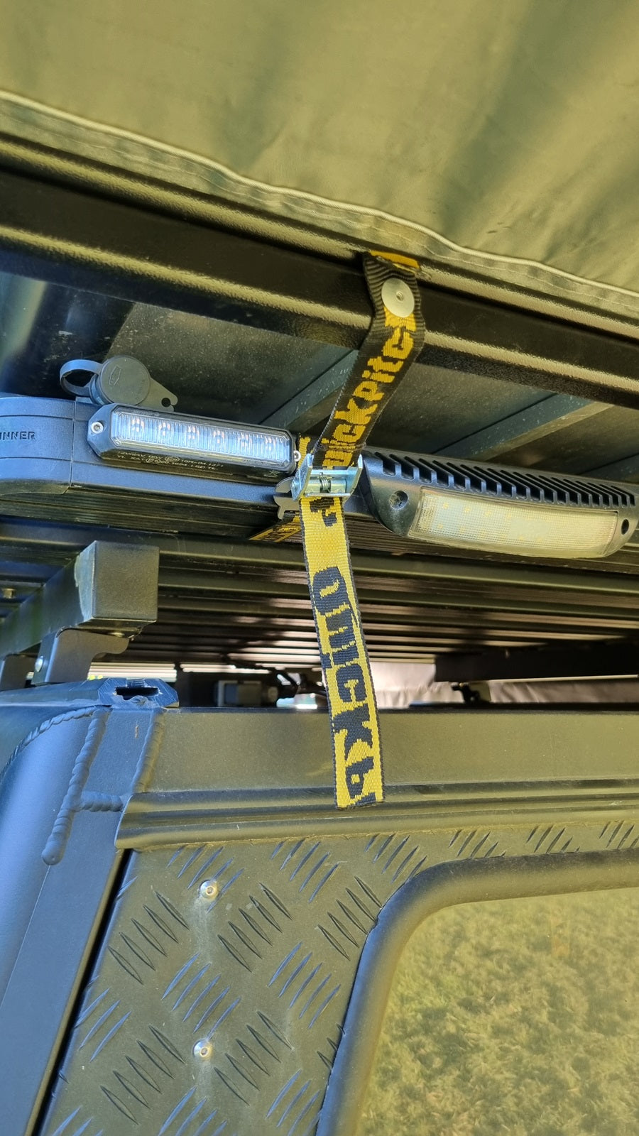 Quick Pitch - 270° Markise