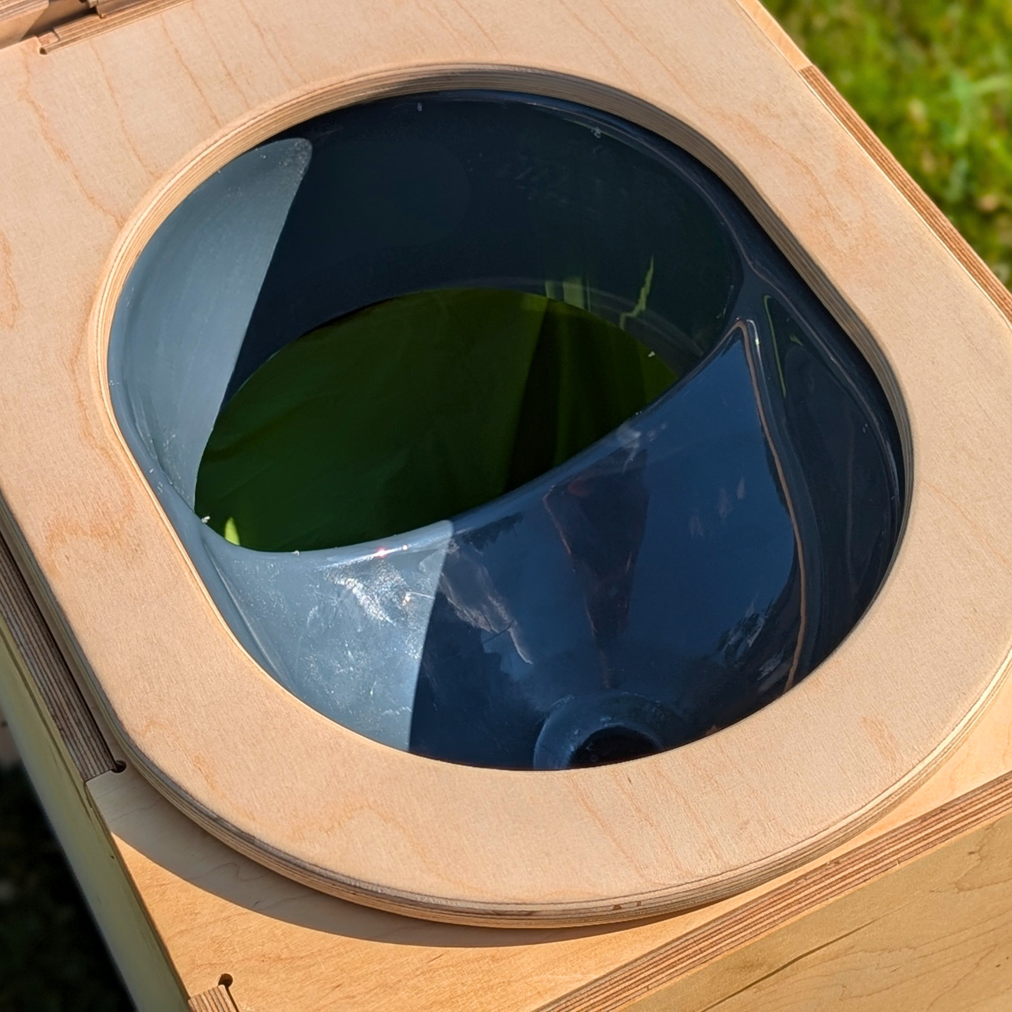 XCE Overlanding Trockentrenntoilette aus Holz – Werkzeugloser Bausatz Made in Germany