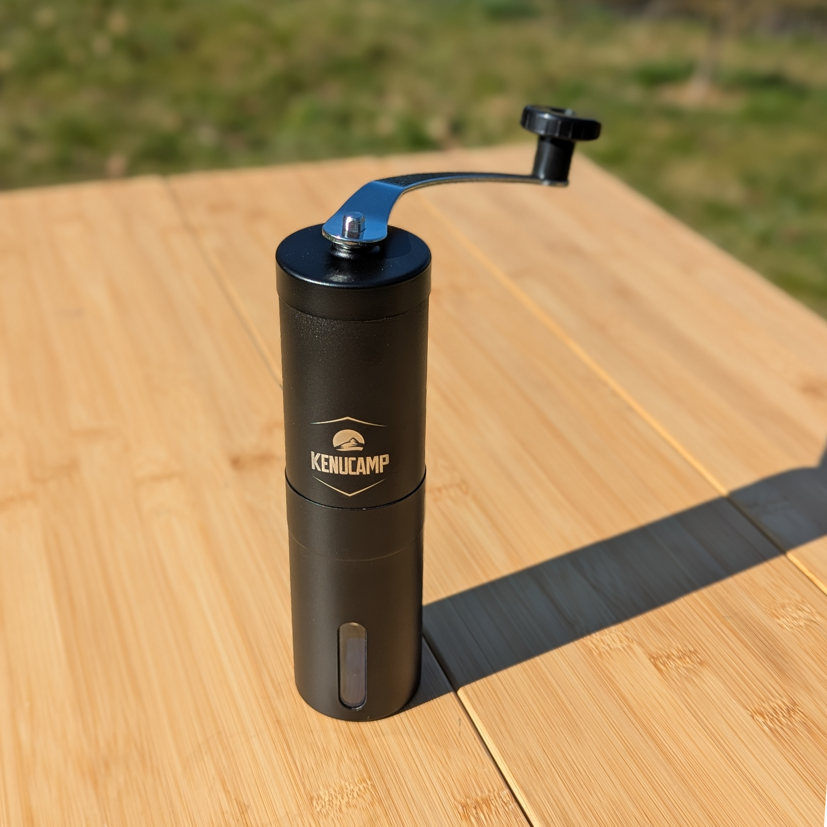 Kenucamp - Manuelle Kaffeemühle aus Edelstahl