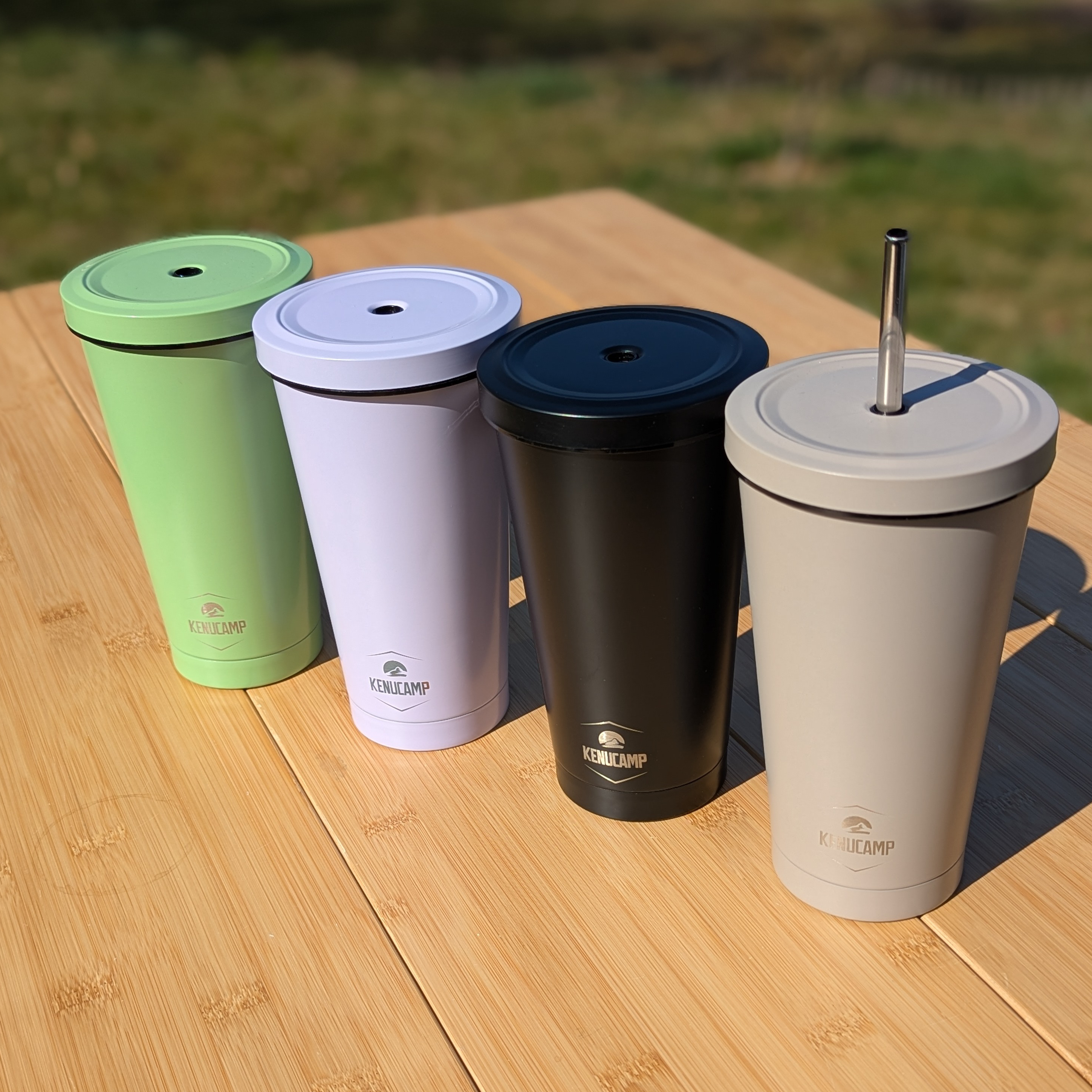 Kenucamp - Premium Edelstahl Thermobecher mit Deckel und Strohhalm – 500ml
