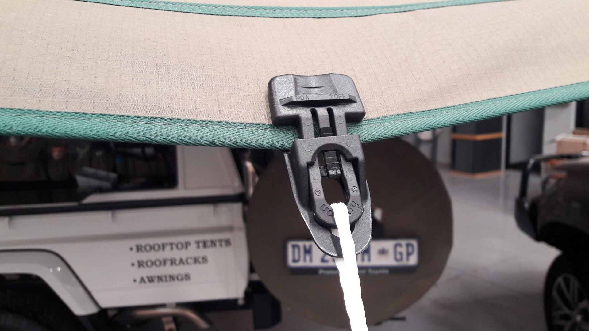 Big Country - Ostrich Wing Regengurt-Set