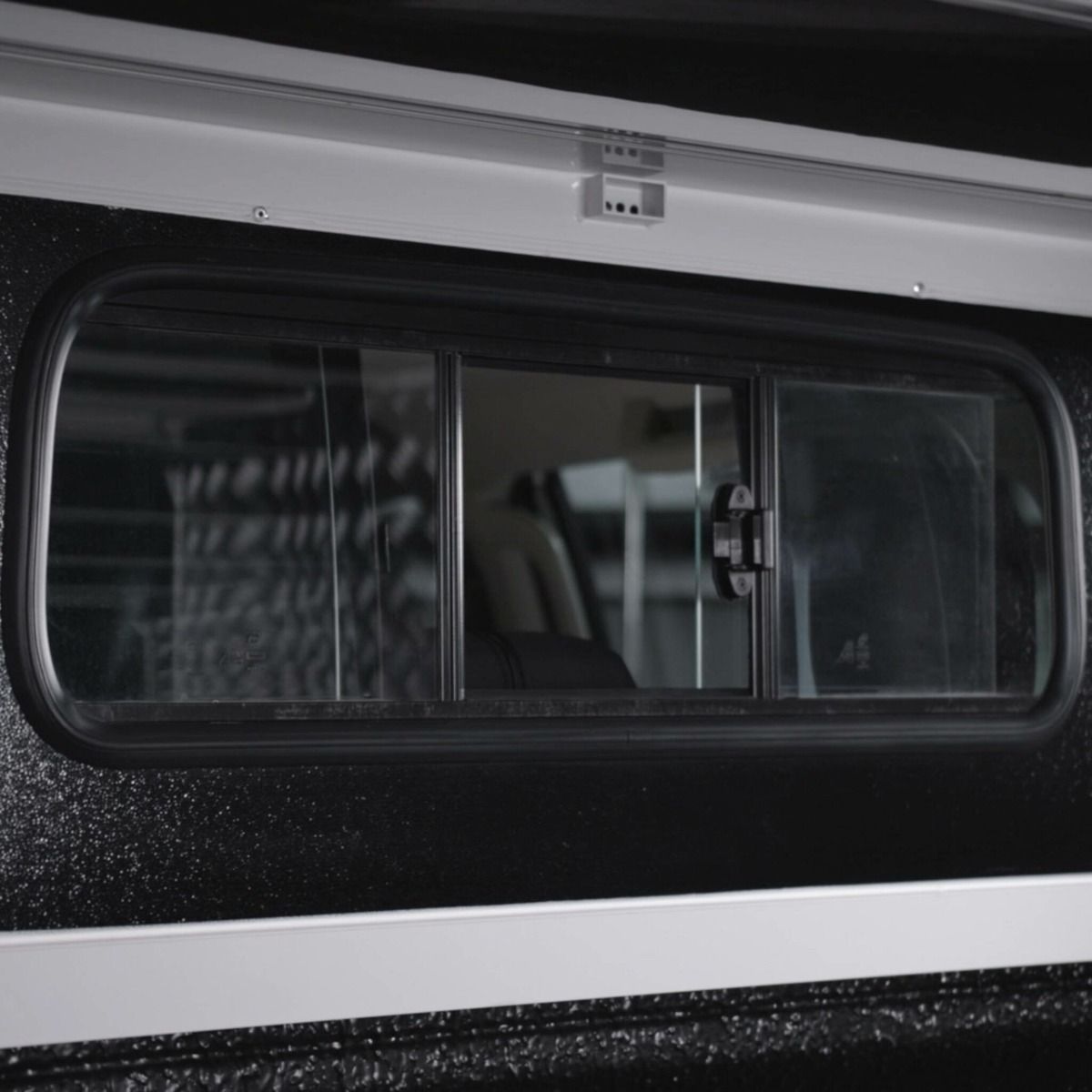 Bushtech - Schiebefenster