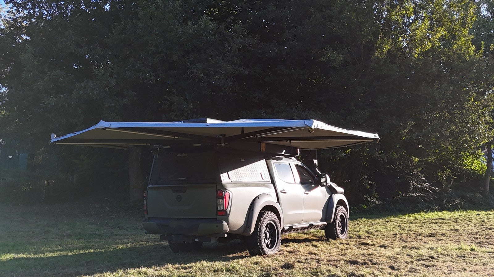 Quick Pitch - 270° Markise