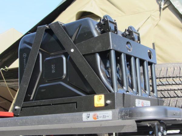 Eezi-Awn - K9 Halter für 2 Kanister