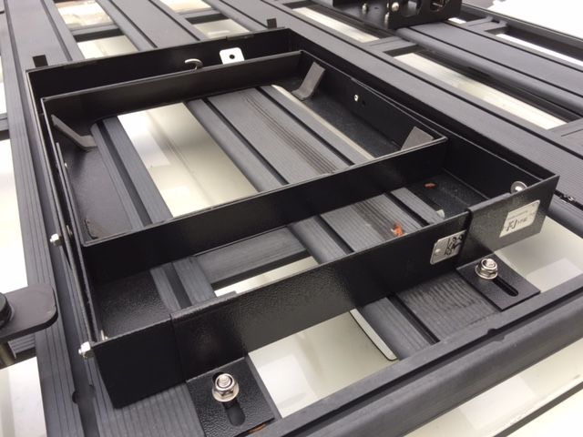 Eezi-Awn - K9 Halter für 2 Kanister