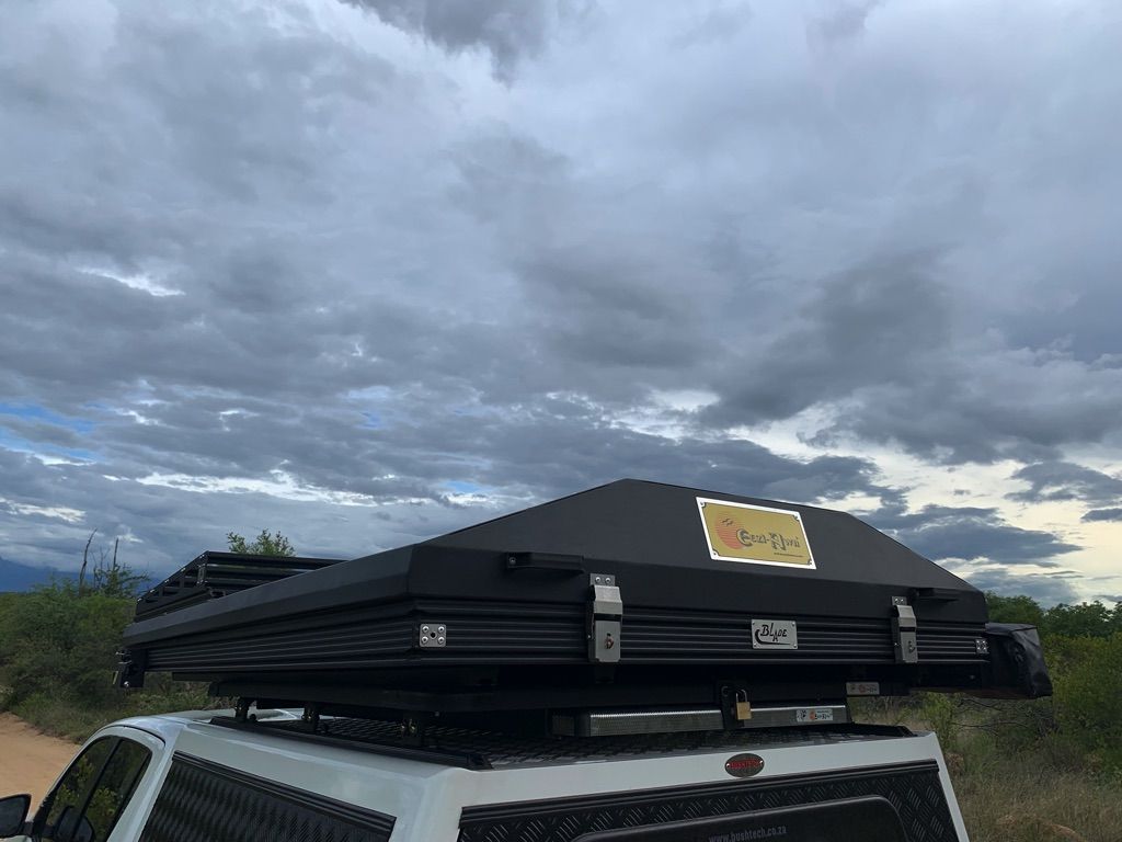 Eezi-Awn - Blade 40th Edition Dachzelt