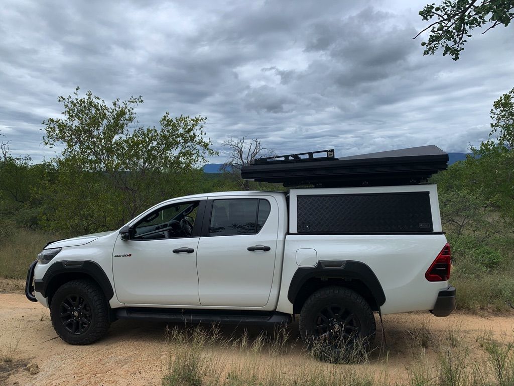 Eezi-Awn - Blade 40th Edition Dachzelt