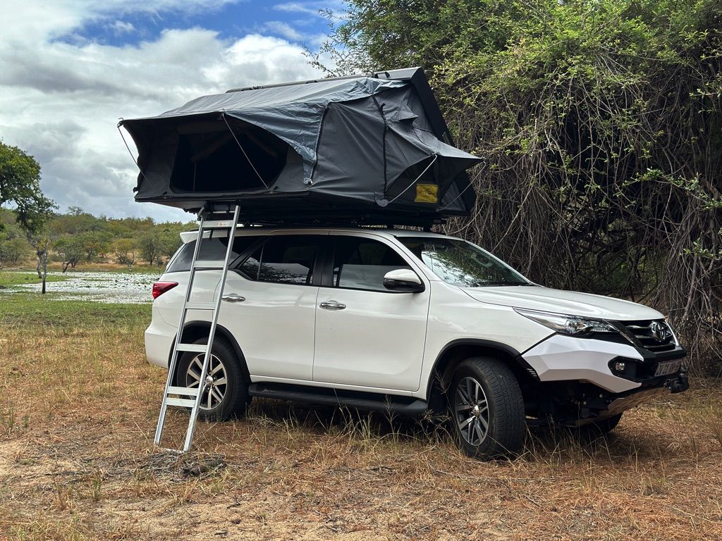 Eezi-Awn - Sword Family Dachzelt