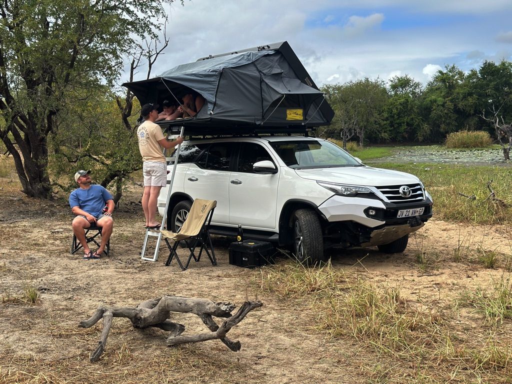 Eezi-Awn - Sword Family Dachzelt