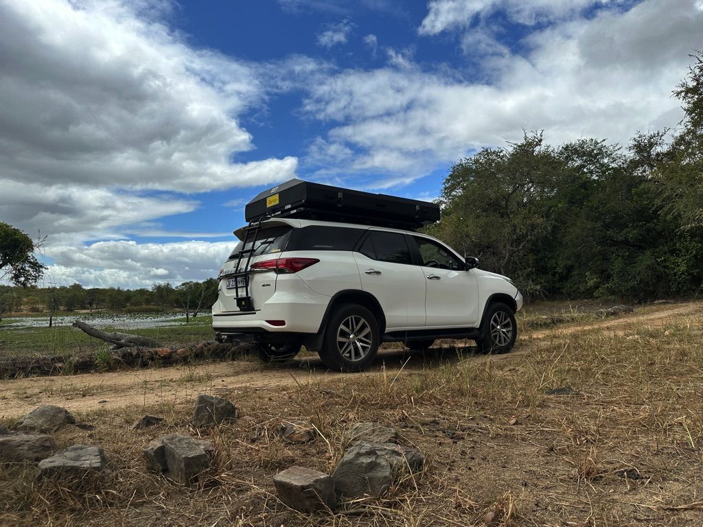 Eezi-Awn - Sword Family Dachzelt