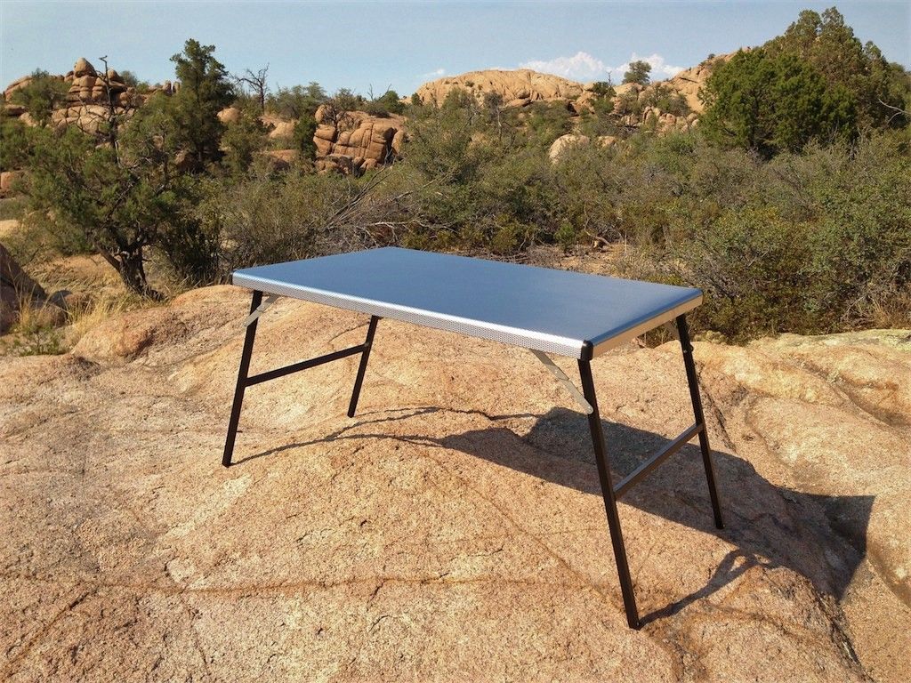 Eezi-Awn - K9 Tisch