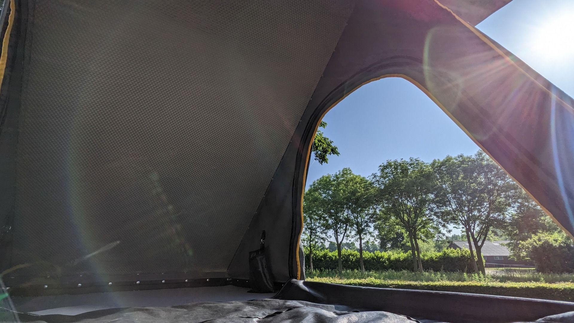 Quick Pitch - Aero-Dachzelt