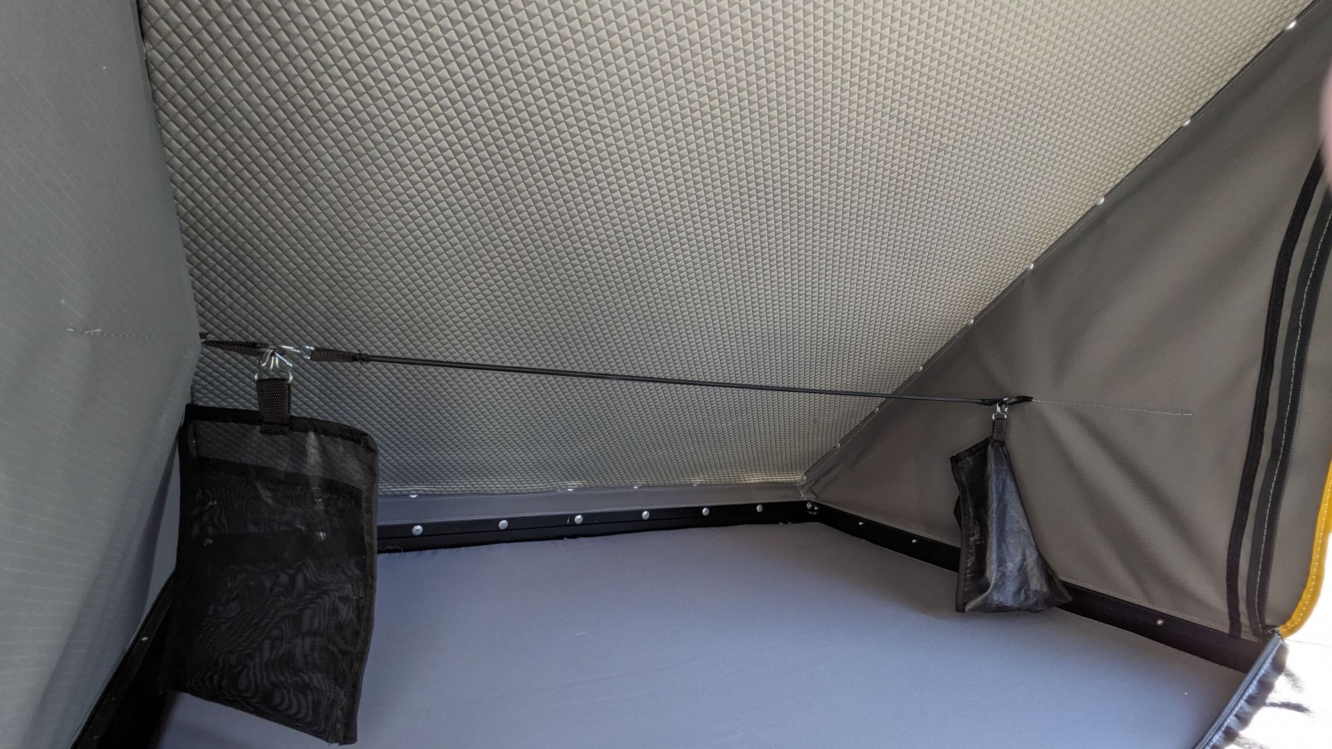 Quick Pitch - Aero-Dachzelt