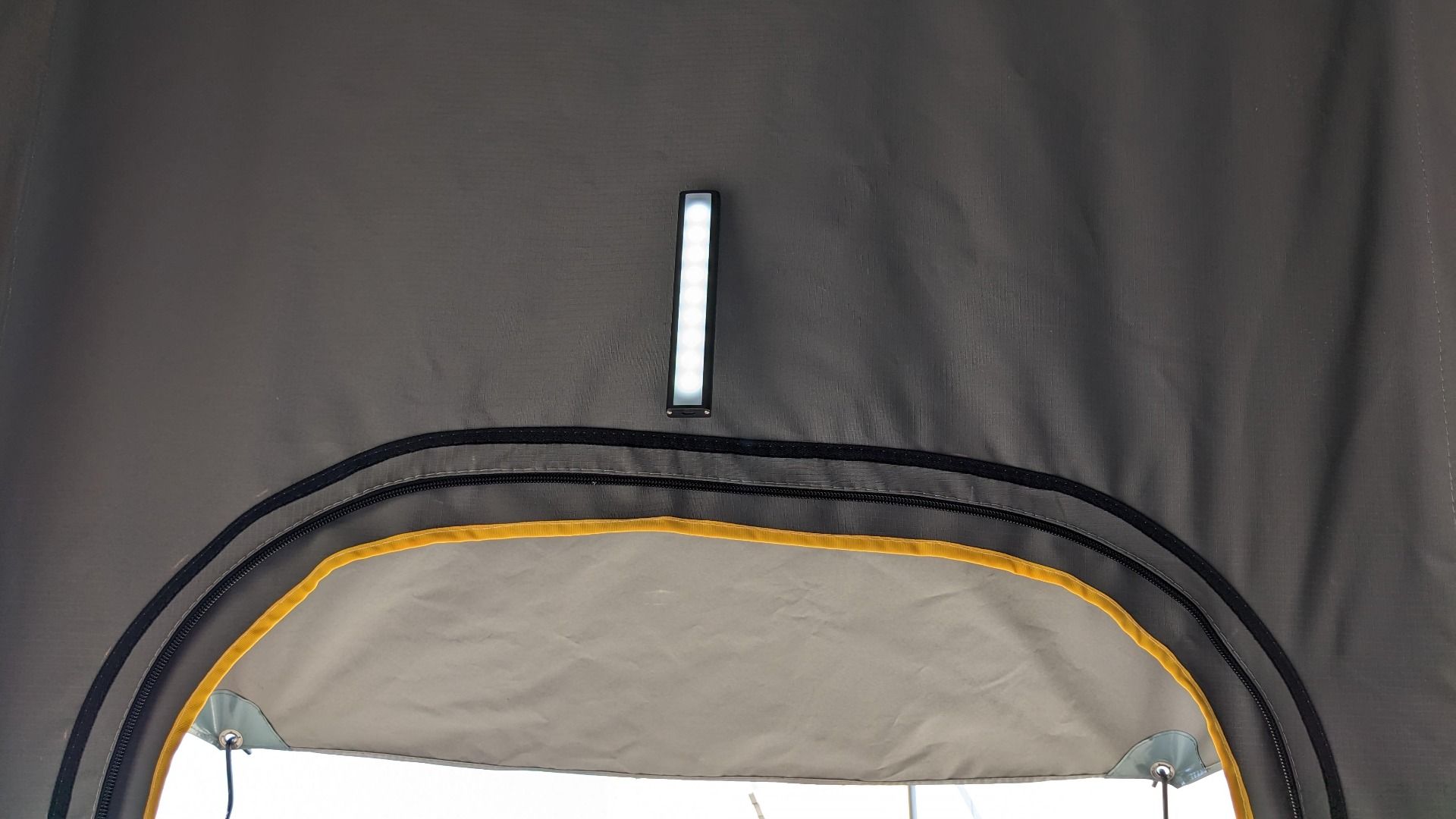 Quick Pitch - Aero-Dachzelt