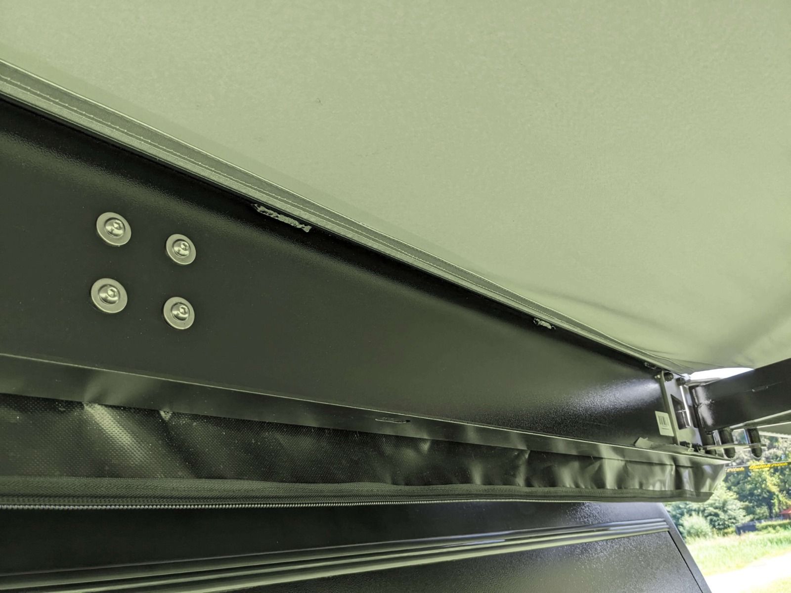 Quick Pitch - 180° Markise