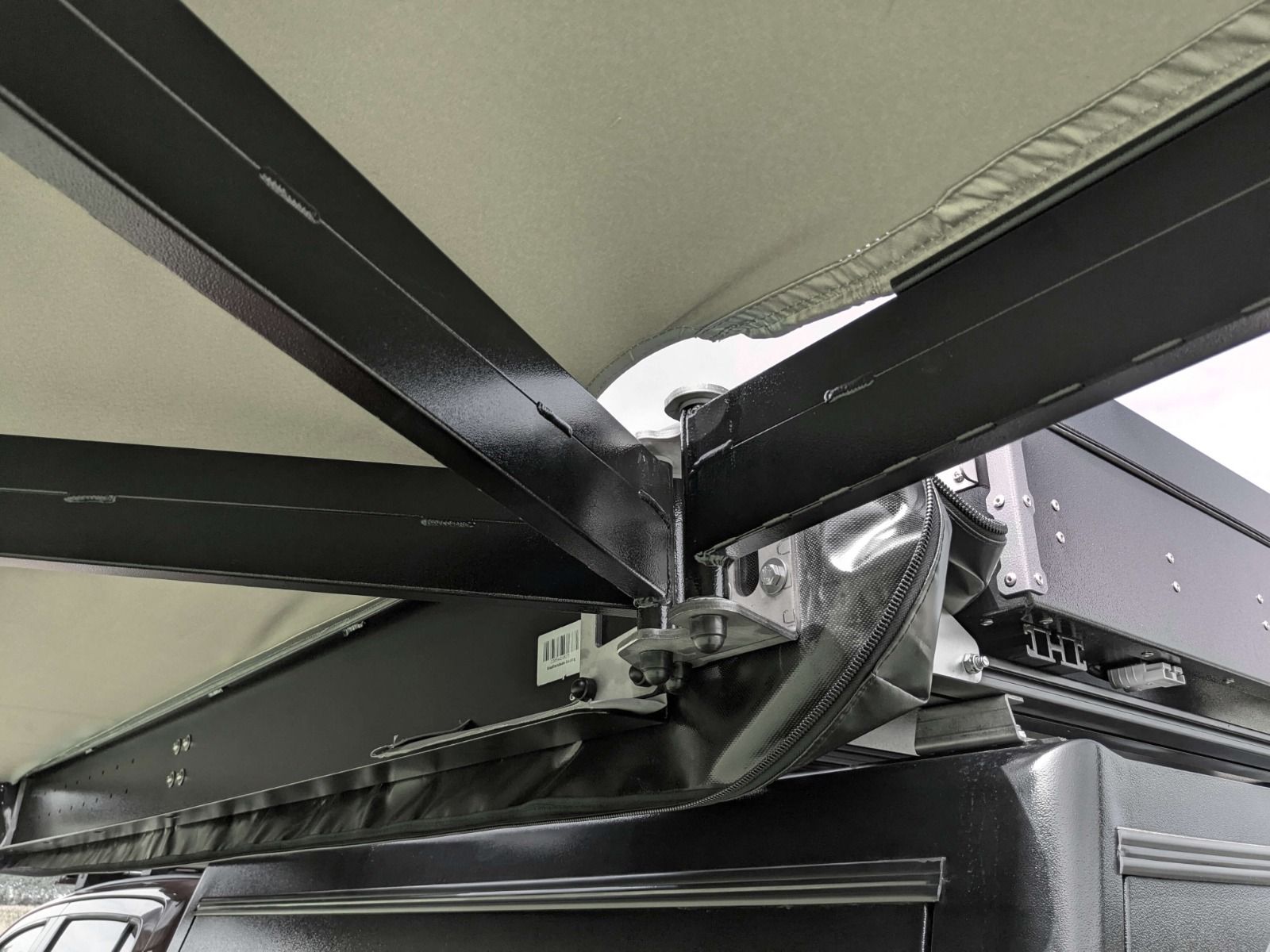 Quick Pitch - 180° Markise