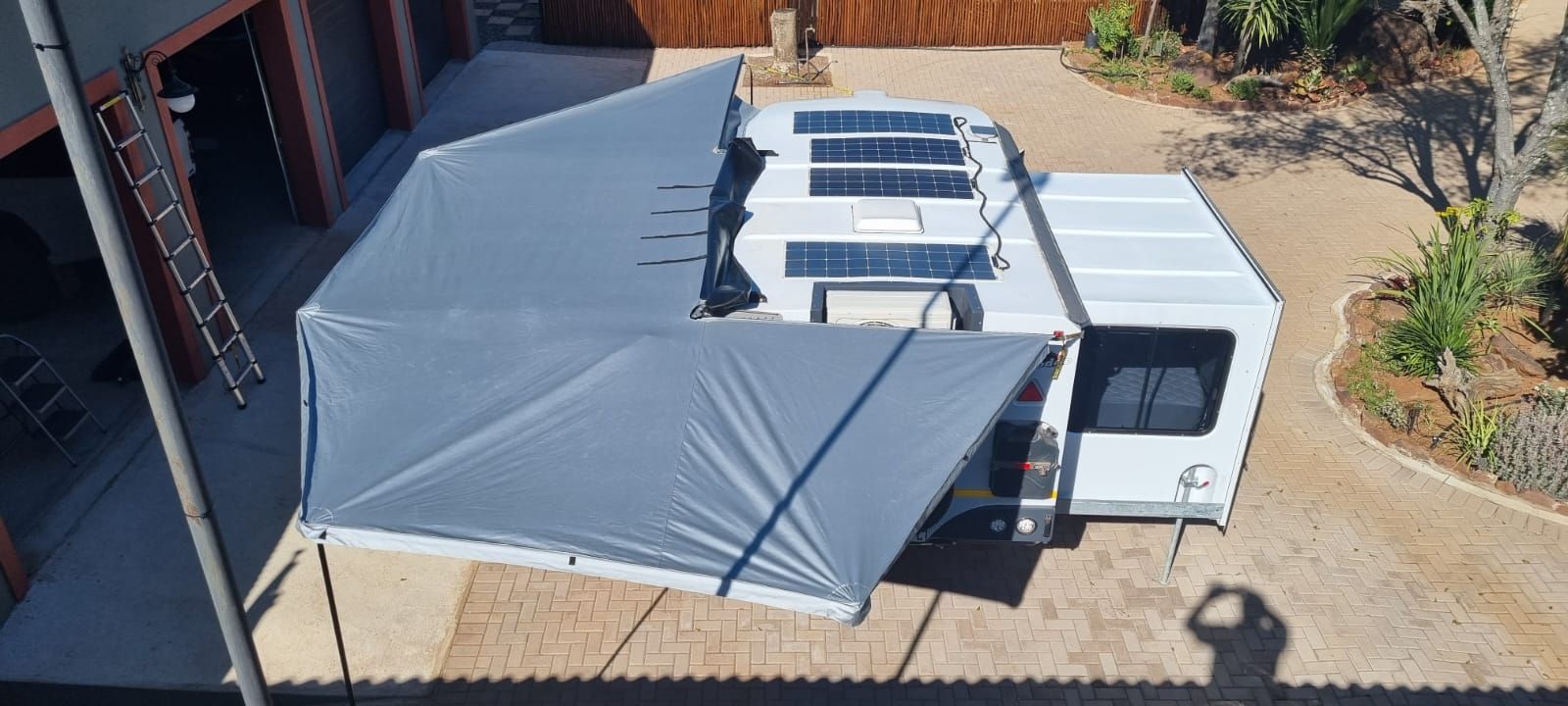 Quick Pitch - 270 Grad Markise Maxx