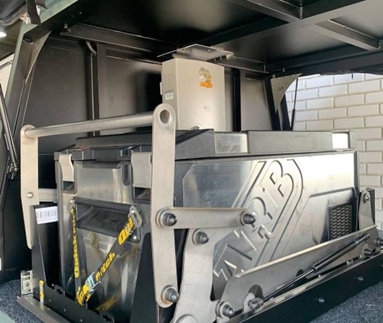 Quick Pitch - Drop Down Kühlbox Auszug