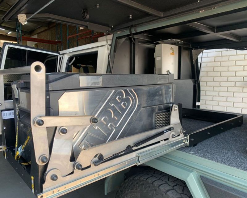 Quick Pitch - Drop Down Kühlbox Auszug