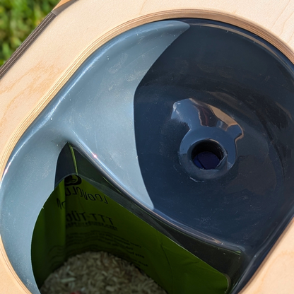 XCE Overlanding Trockentrenntoilette aus Holz – Werkzeugloser Bausatz Made in Germany
