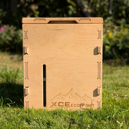 XCE Overlanding Trockentrenntoilette aus Holz – Werkzeugloser Bausatz Made in Germany